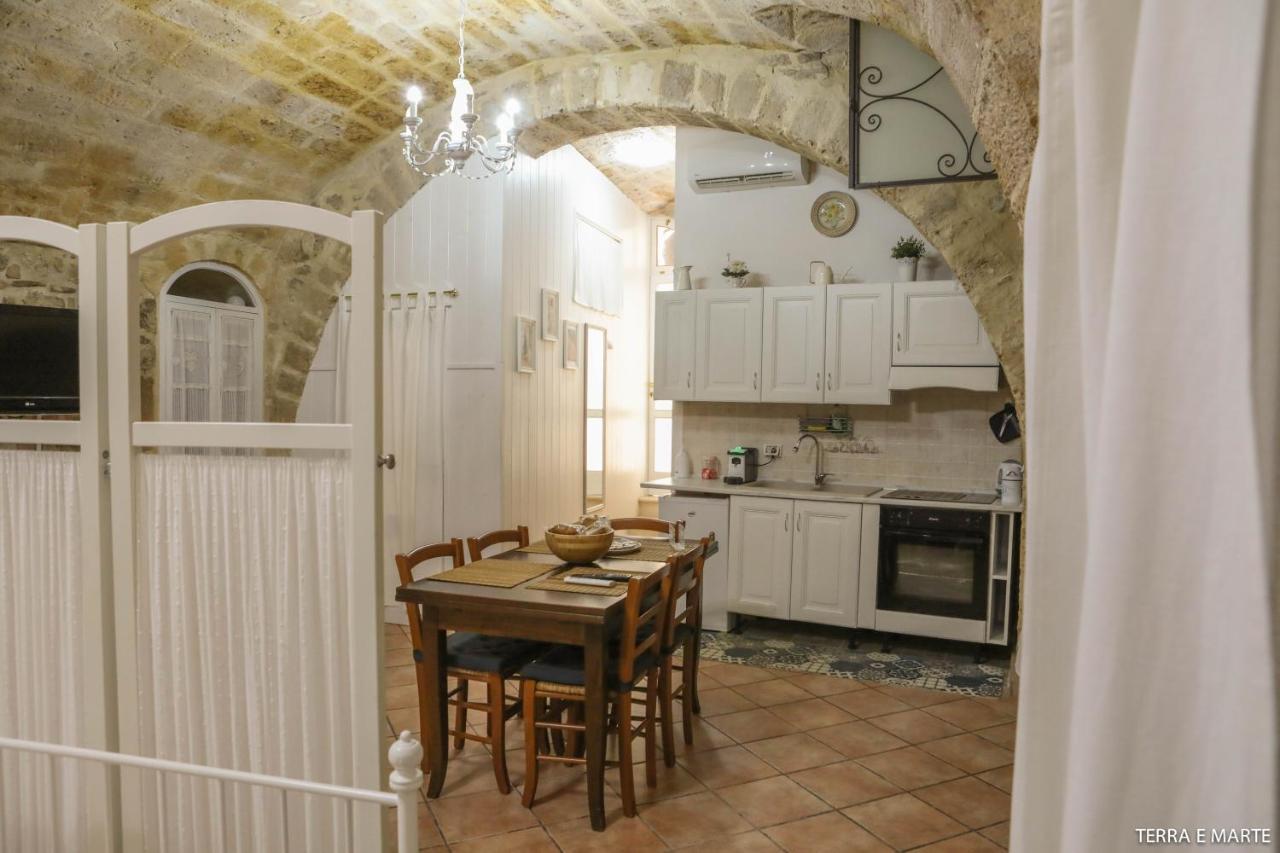 Terra E Marte Casa Vacanza Bari Buitenkant foto