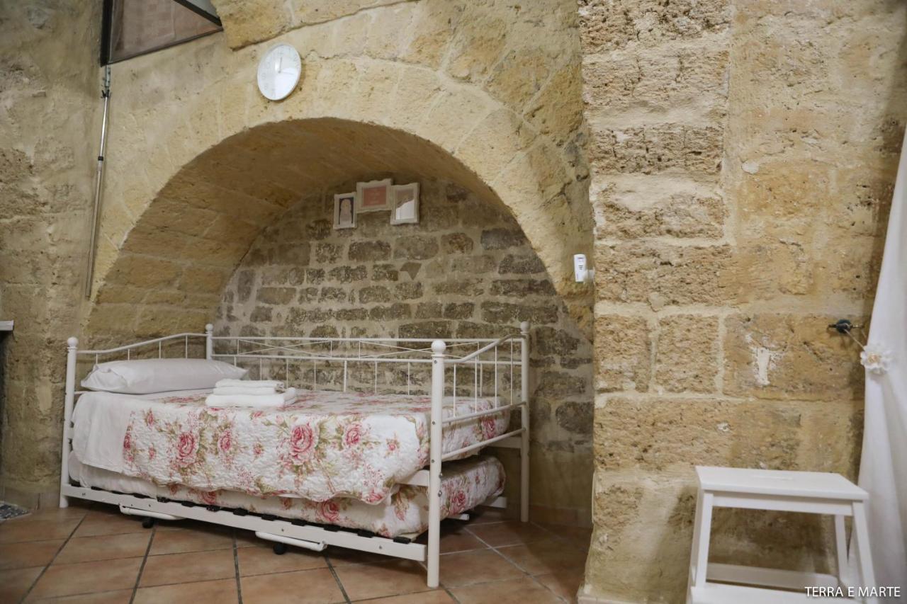 Terra E Marte Casa Vacanza Bari Buitenkant foto