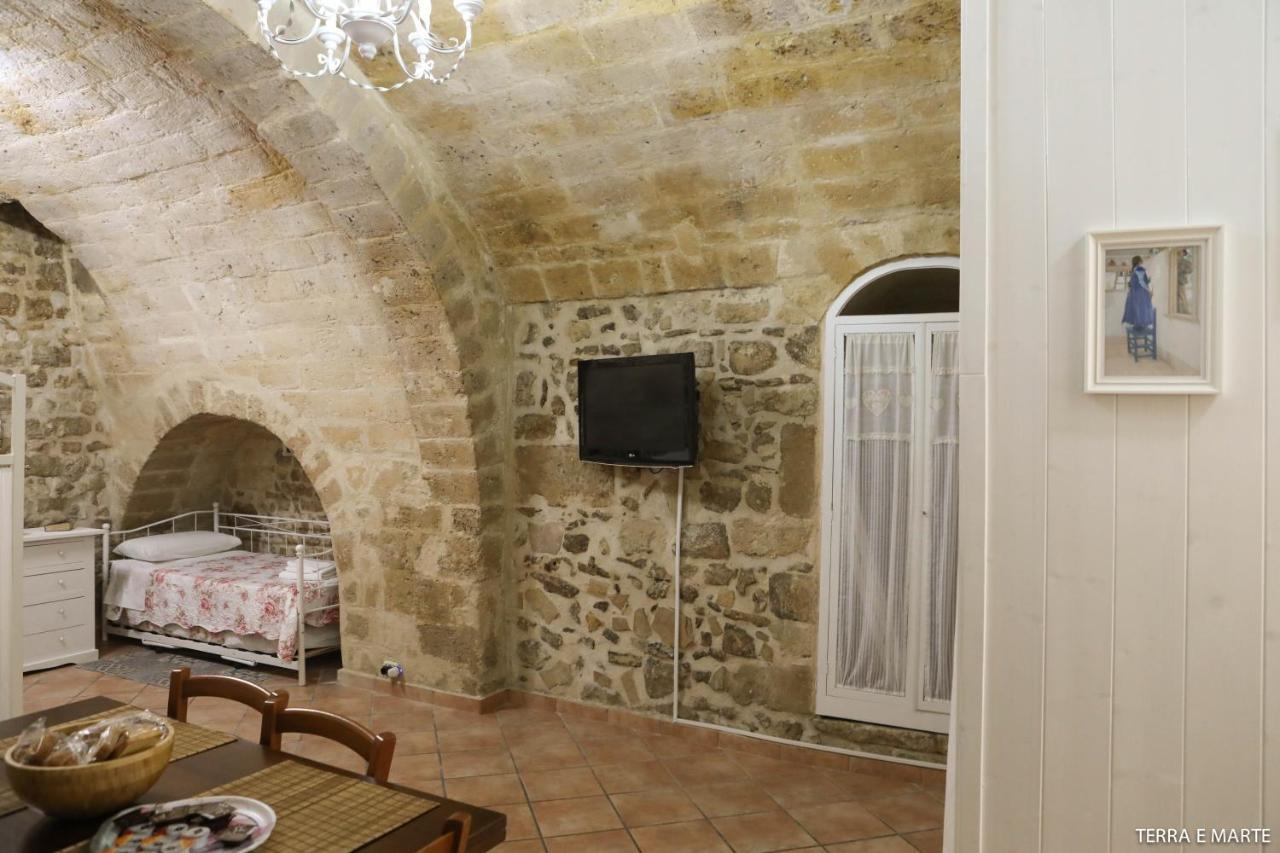 Terra E Marte Casa Vacanza Bari Buitenkant foto
